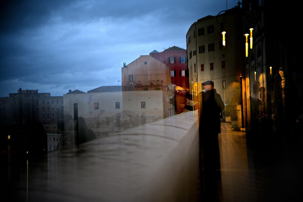 CHOREOGRAPHIES OF LIGHT